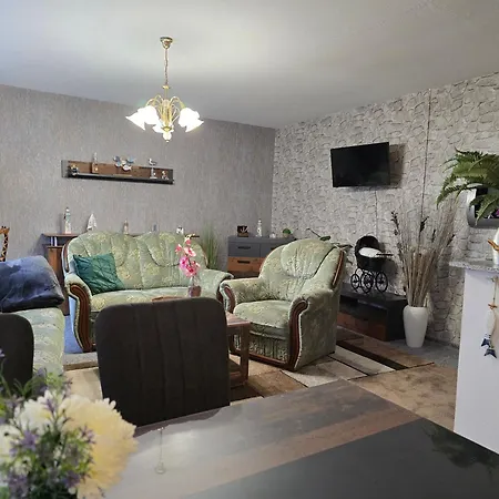 Dornbusch - Ruhige Stadtrandlage *